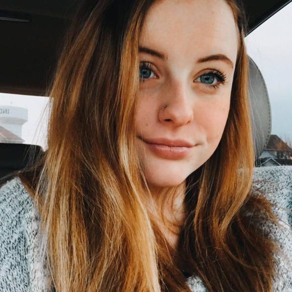 Meet your Posher, Daria - Picture 1 of 1